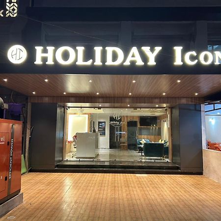Hotel Holiday Icon Dwārka Екстериор снимка